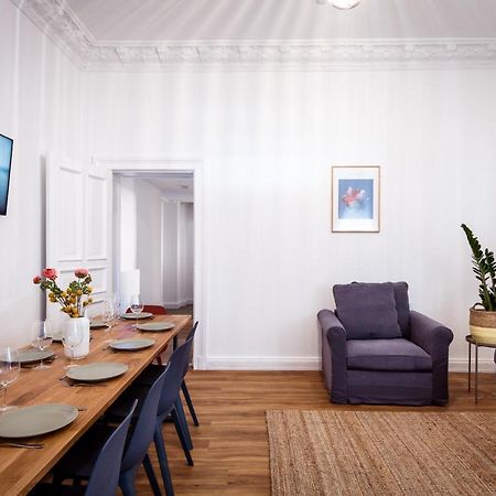 Riesiges Apartment Nahe Kudamm Sehr Schoner Altbau 123M2 Gross 12 Gaste Berlin Exterior foto
