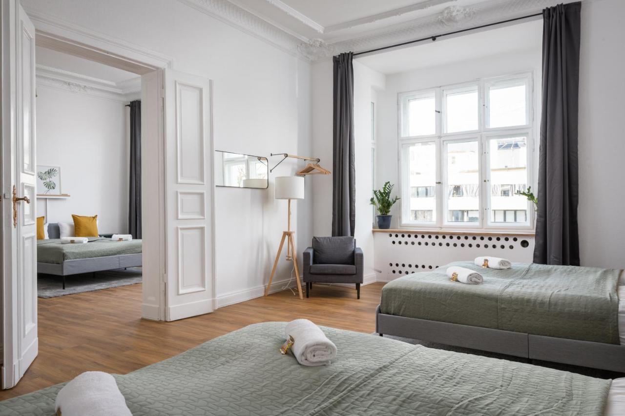 Riesiges Apartment Nahe Kudamm Sehr Schoner Altbau 123M2 Gross 12 Gaste Berlin Exterior foto