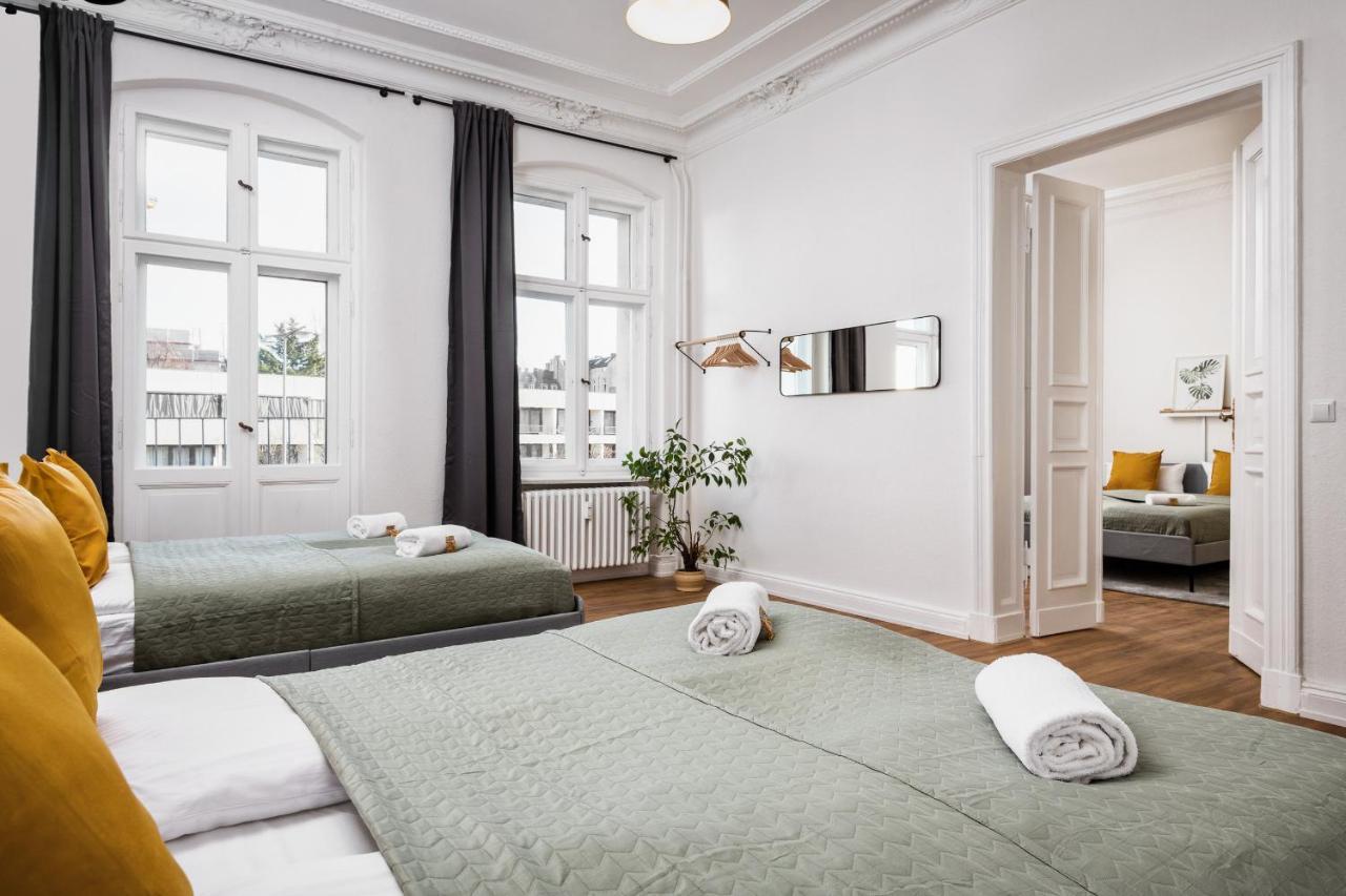 Riesiges Apartment Nahe Kudamm Sehr Schoner Altbau 123M2 Gross 12 Gaste Berlin Exterior foto