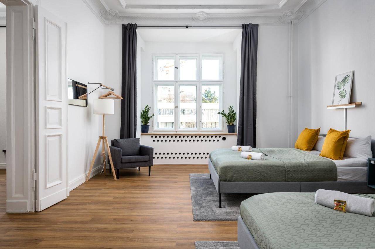 Riesiges Apartment Nahe Kudamm Sehr Schoner Altbau 123M2 Gross 12 Gaste Berlin Exterior foto